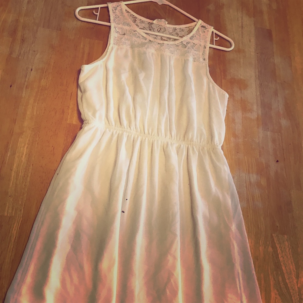 Size M knee length white dress “One Clothing”